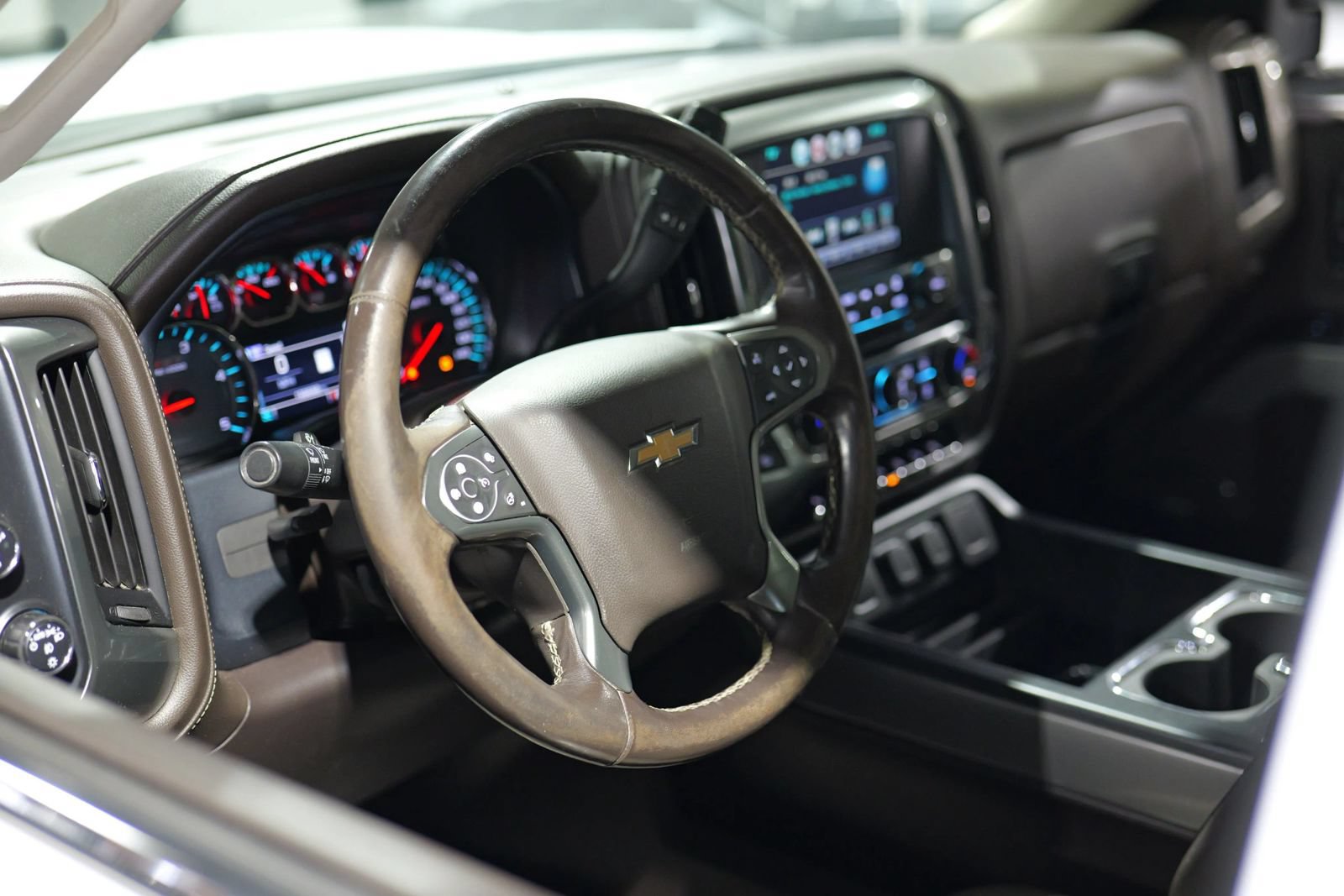 Used 2019 Chevrolet Silverado 2500 LTZ w/ Duramax Plus Package AWD/4WD image 15