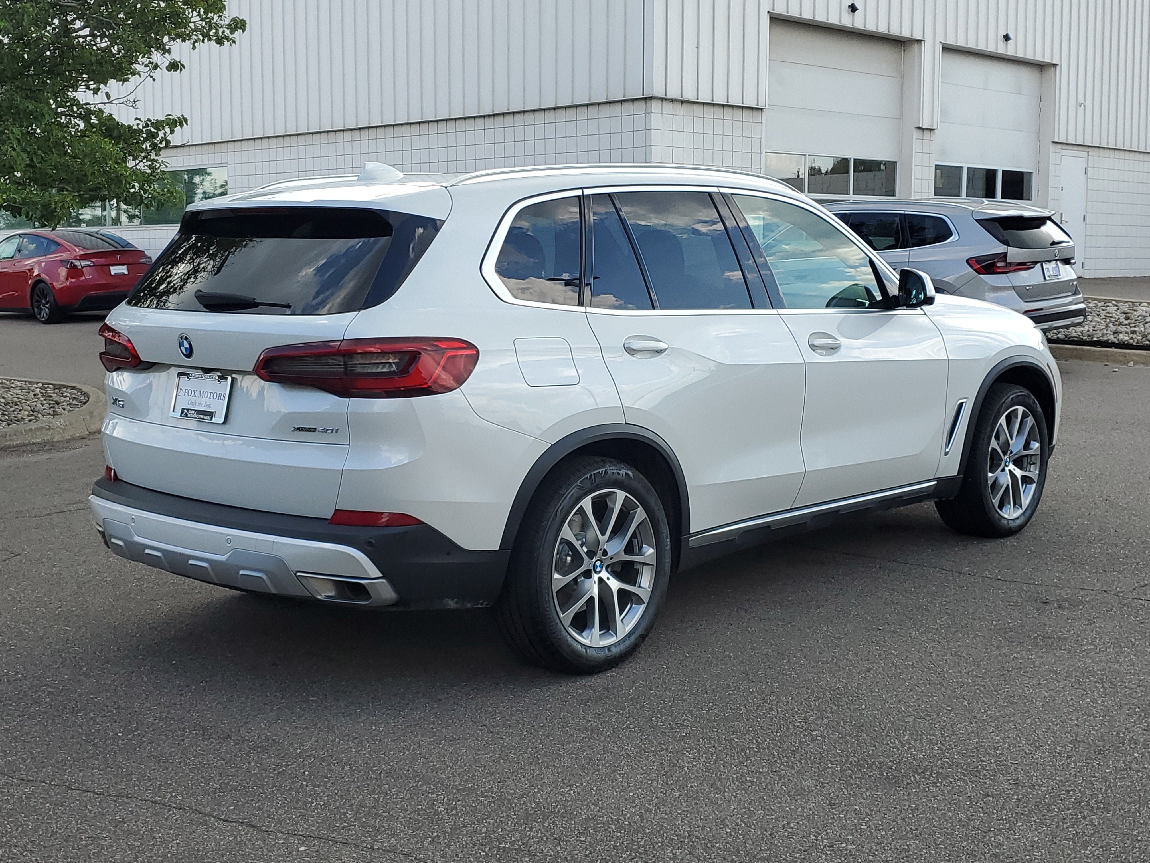 Used 2020 BMW X5 xDrive40i w/ Premium Package AWD/4WD image 3