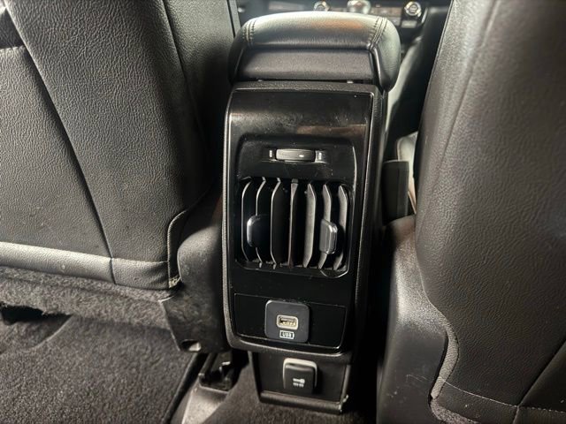 Used 2023 Jeep Compass Limited image 14