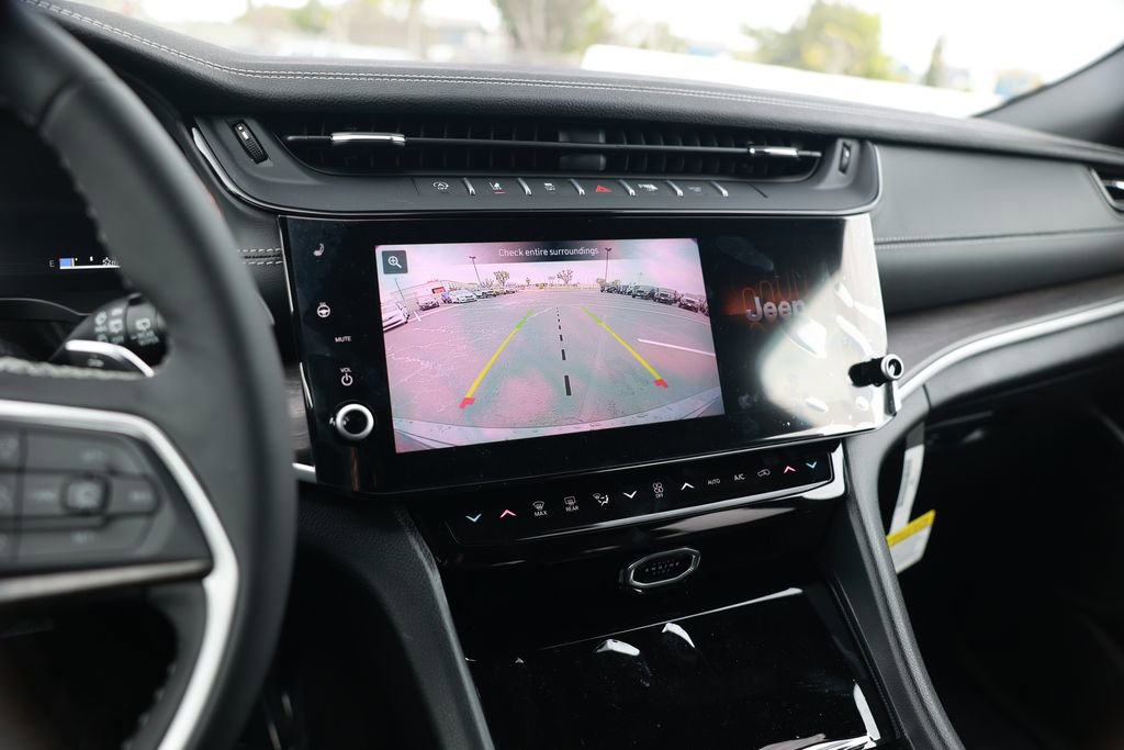 New 2026 Jeep Grand Cherokee Limited w/ MOPAR Finishing Package image 19