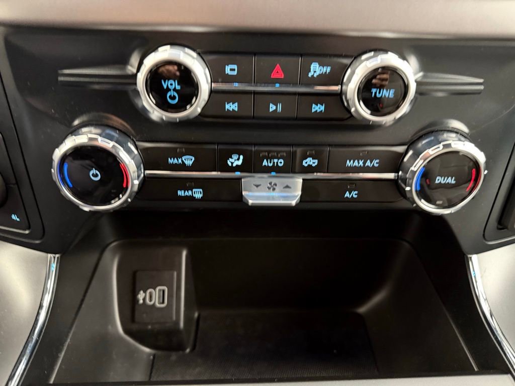 New 2025 Ford F150 XLT w/ Equipment Group 301A Standard image 29