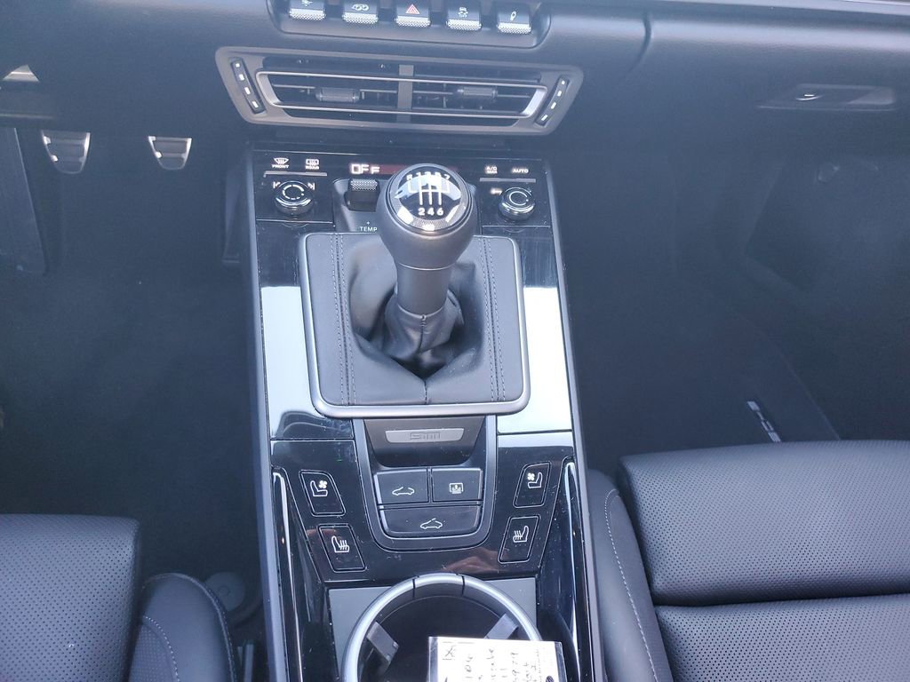 Certified 2023 Porsche 911 Carrera T image 24