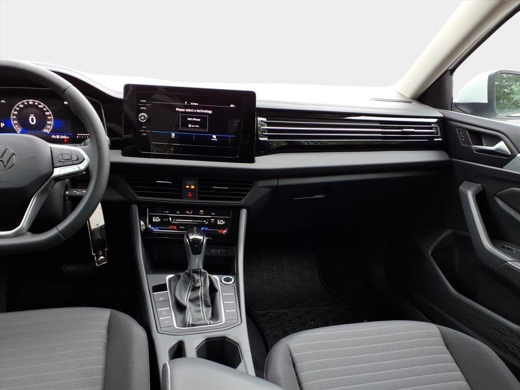 New 2026 Volkswagen Jetta SE image 15