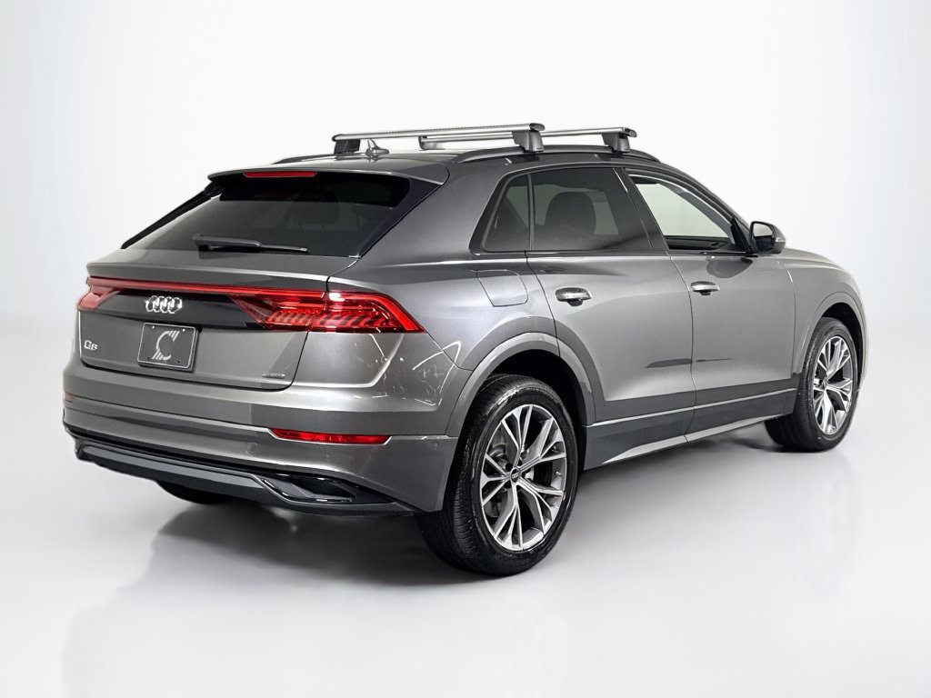 Used 2023 Audi Q8 Premium AWD/4WD image 5
