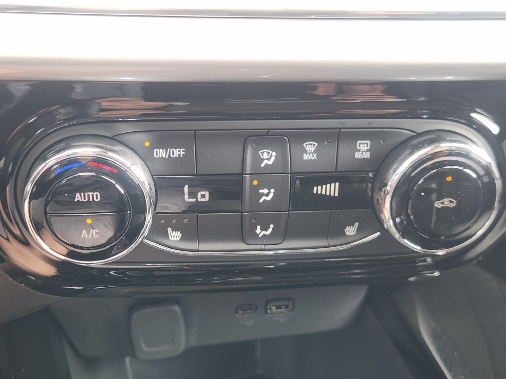 New 2026 Chevrolet Trax LT w/ Driver Confidence Package FWD image 15
