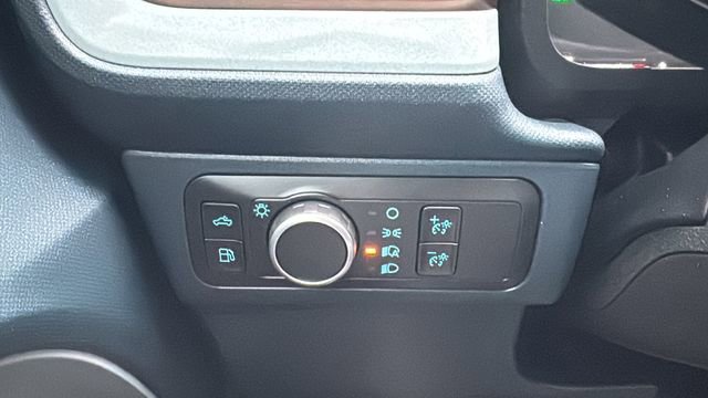 Certified 2022 Ford Maverick Lariat w/ Lariat Luxury Package image 15