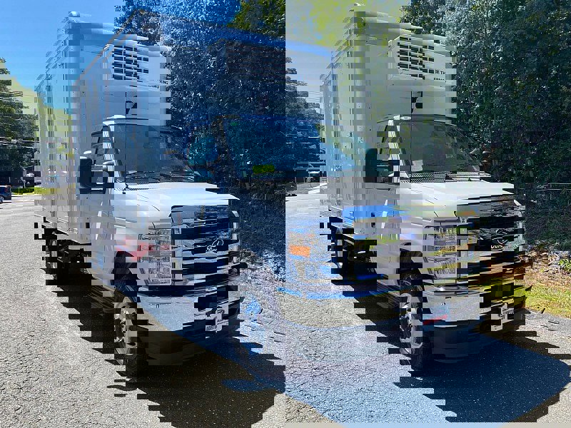 New 2026 Ford E-450 and Econoline 450 Super Duty w/ Power Equipment Group image 3