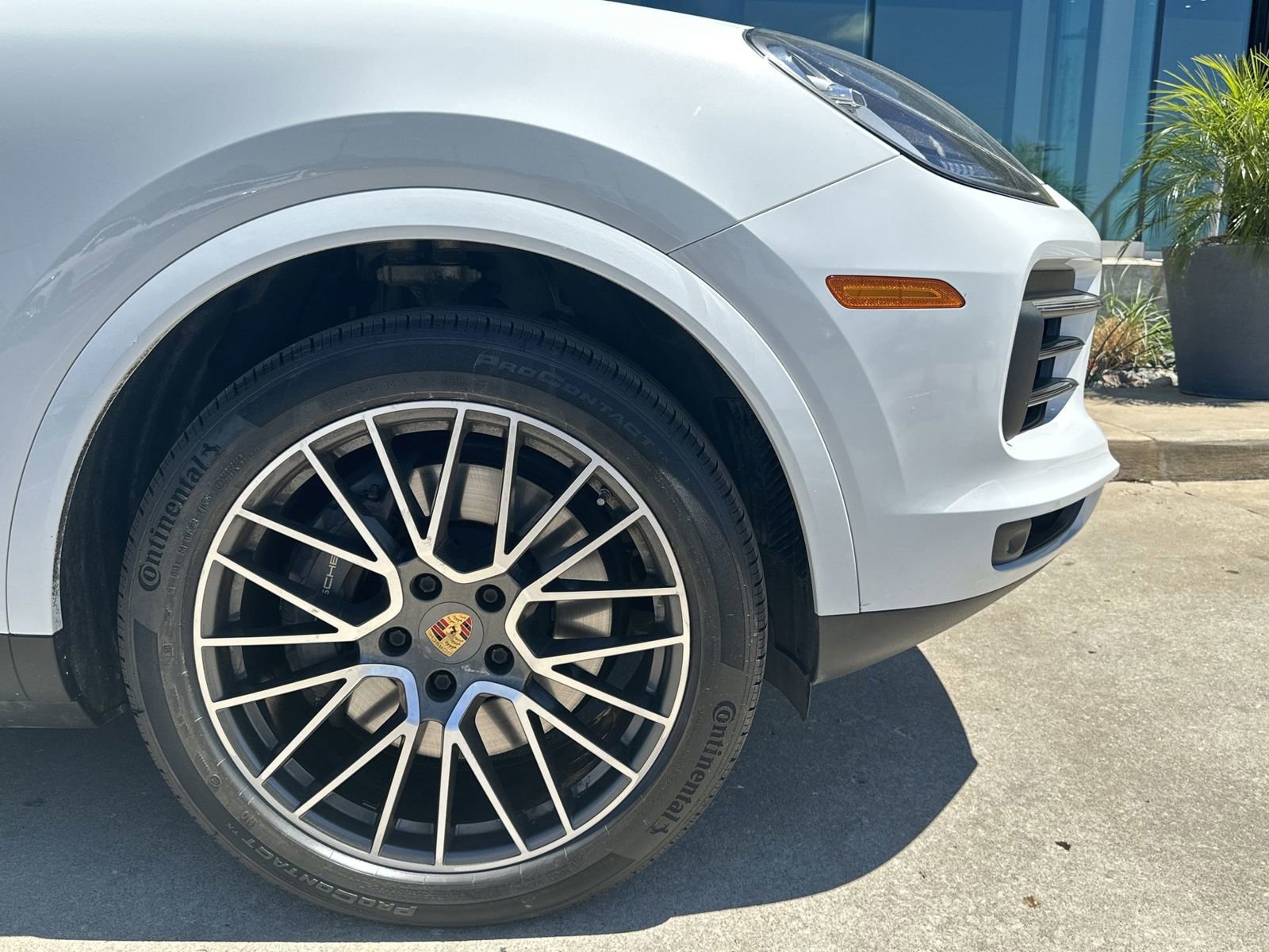 Certified 2022 Porsche Cayenne AWD/4WD image 11