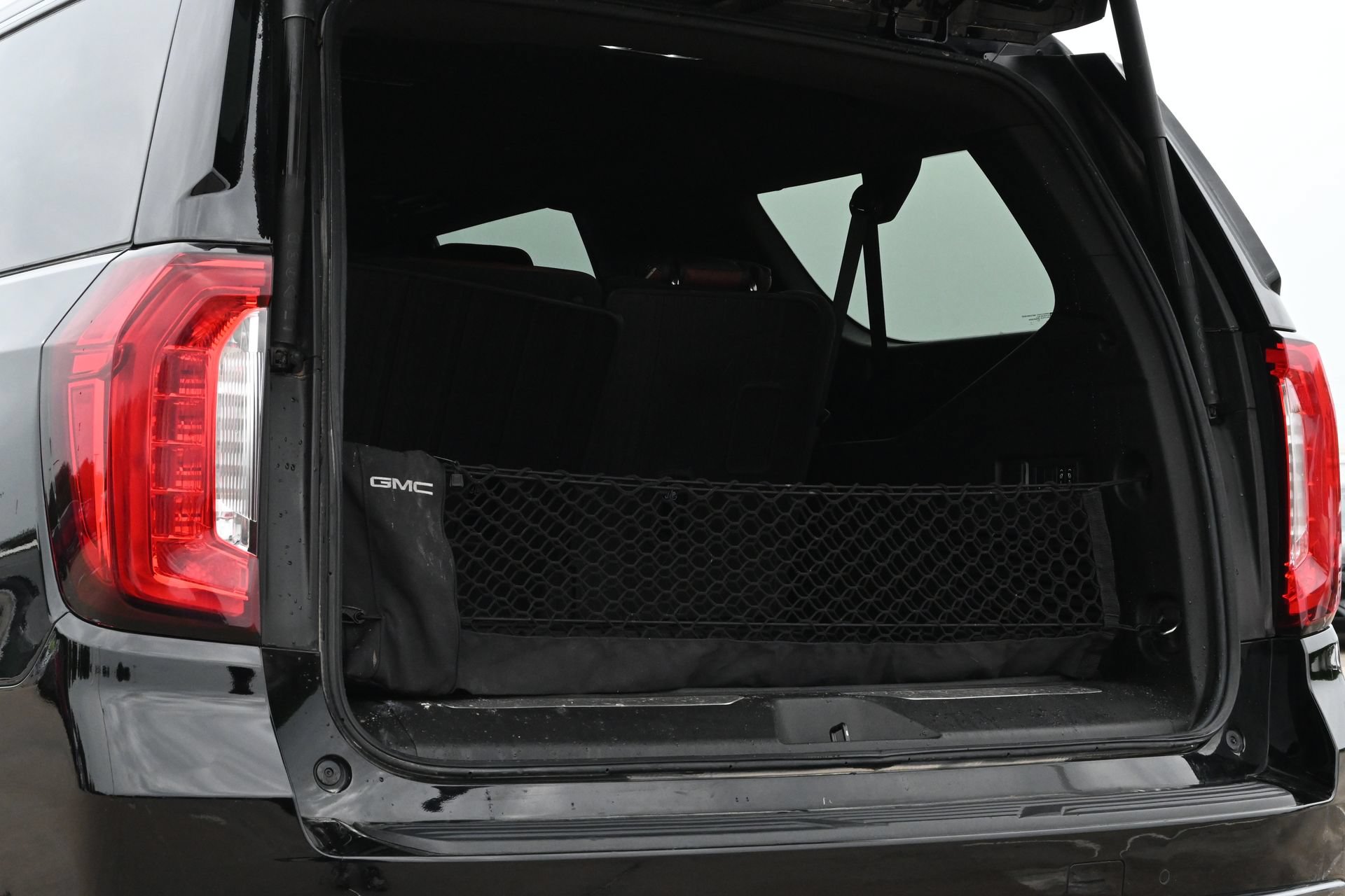 Used 2024 GMC Yukon XL Denali Ultimate AWD/4WD image 20