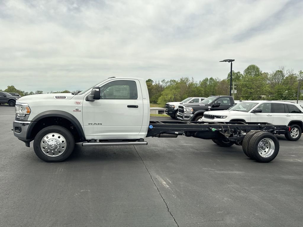 New 2024 RAM 5500 SLT w/ Quick Order Package 2YG SLT AWD/4WD image 5