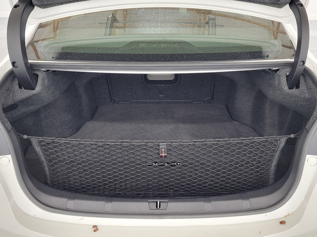 Used 2016 Toyota Avalon Touring FWD image 34