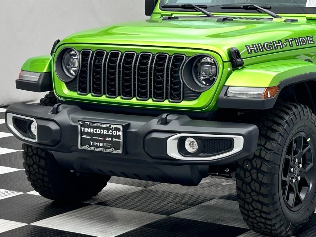 New 2025 Jeep Gladiator Sport image 5