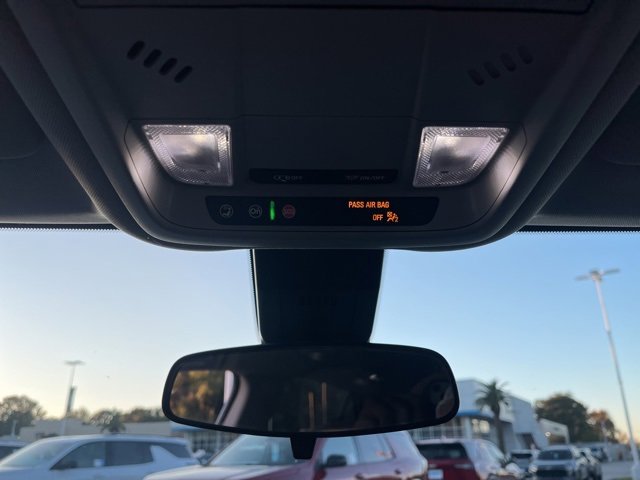 Used 2023 Chevrolet Equinox LT image 28