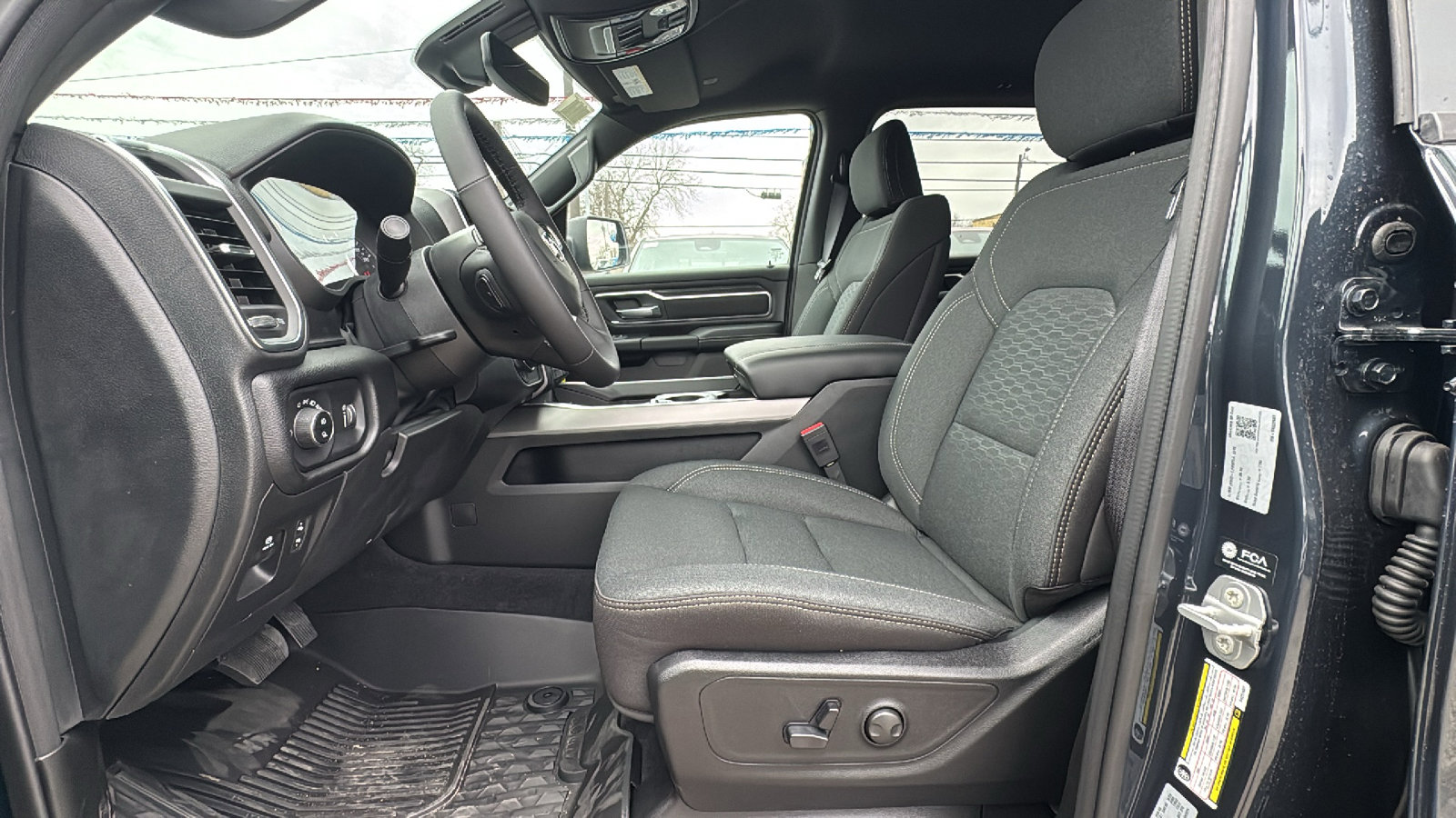 Certified 2025 RAM 1500 Lone Star image 9