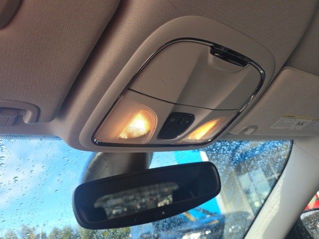 Used 2020 Jeep Cherokee Limited image 23