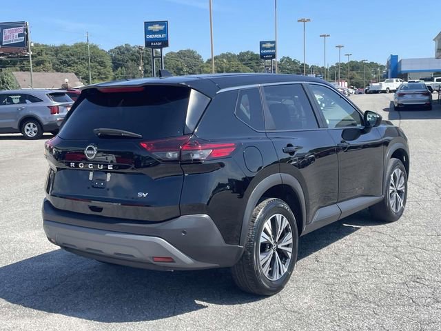 Used 2023 Nissan Rogue SV image 3