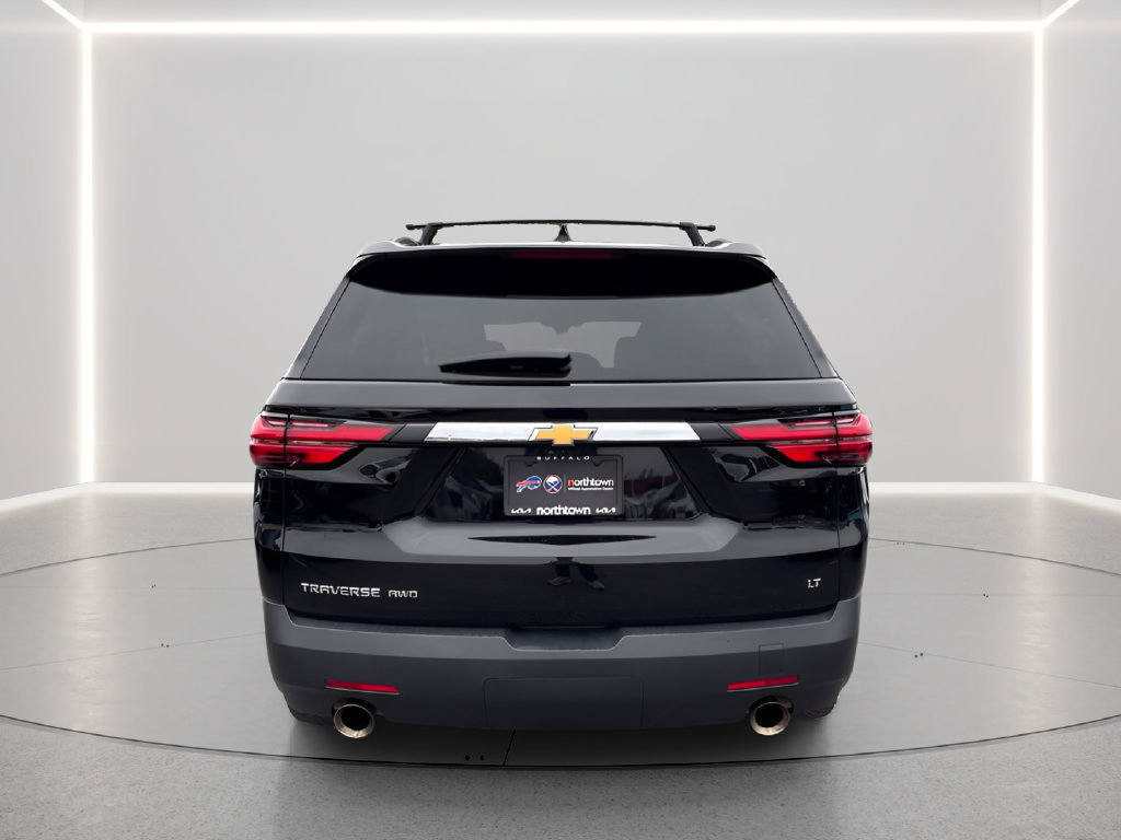 Used 2023 Chevrolet Traverse LT w/ LT Premium Package AWD/4WD image 7