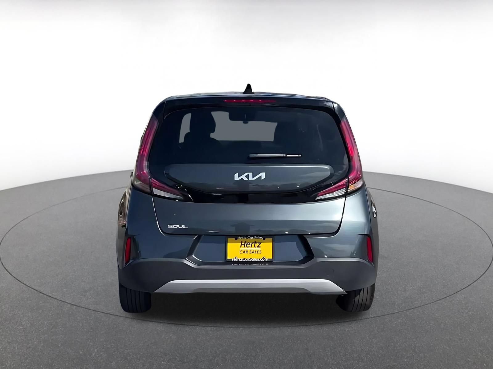 Used 2025 Kia Soul LX w/ LX Technology Package FWD image 12