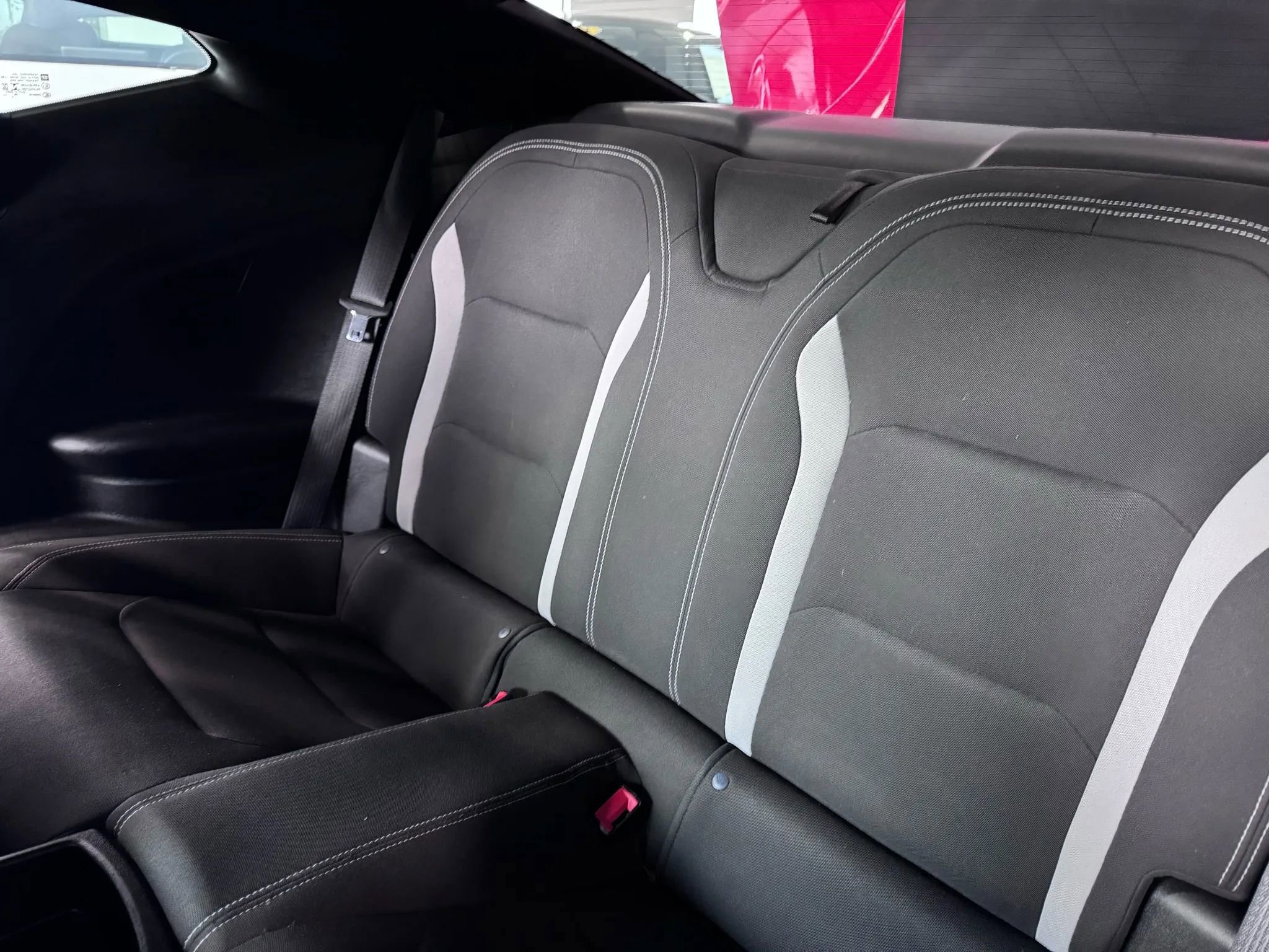 Used 2021 Chevrolet Camaro LT w/ Technology Package image 18