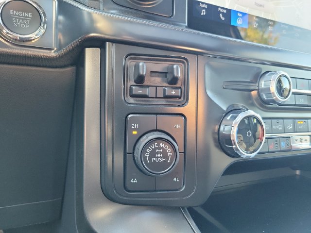 Used 2025 Ford F150 Lariat w/ Equipment Group 502A High AWD/4WD image 26