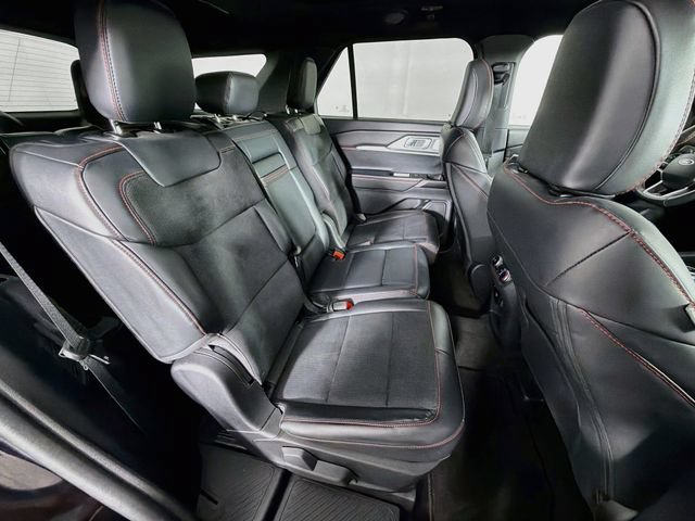 Used 2025 Ford Explorer ST AWD/4WD image 33