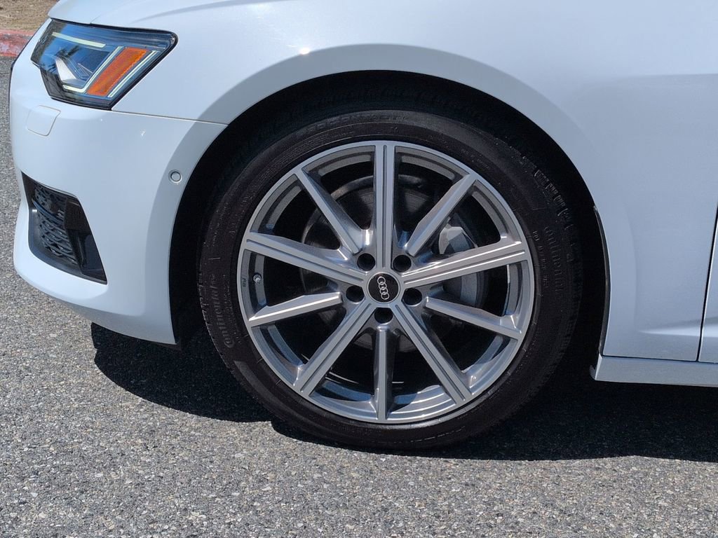 Used 2025 Audi A6 Premium Plus w/ Premium Plus Package image 9