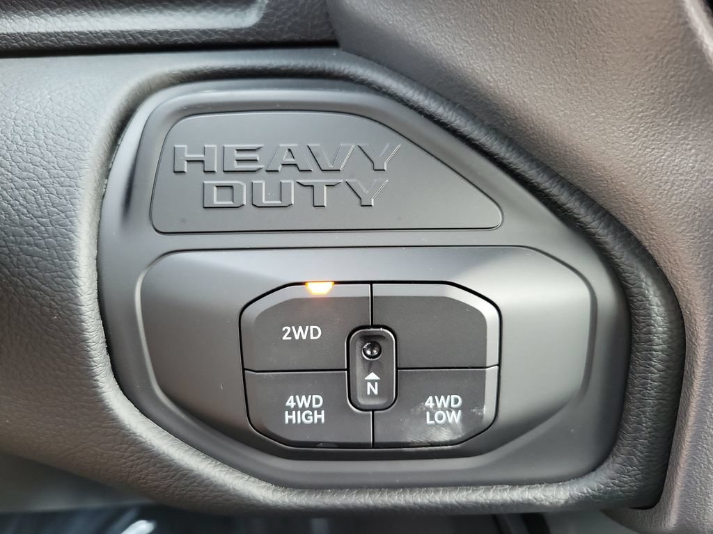 New 2026 RAM 2500 Big Horn AWD/4WD image 25