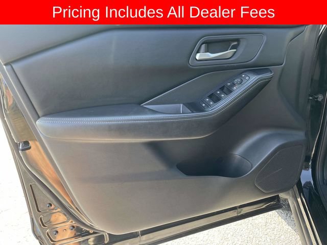 Used 2024 Nissan Rogue SV AWD/4WD image 18