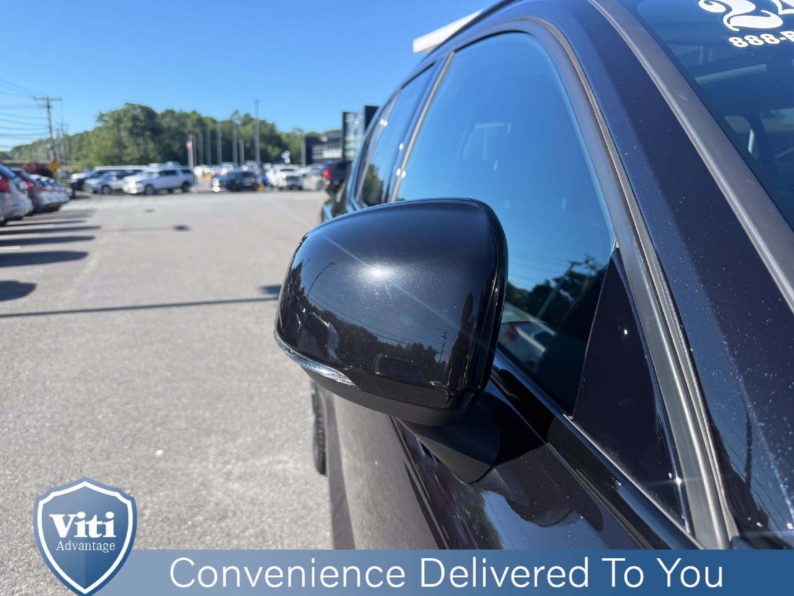 Certified 2024 Volvo XC40 B5 Plus w/ Protection Package Premier AWD/4WD image 10