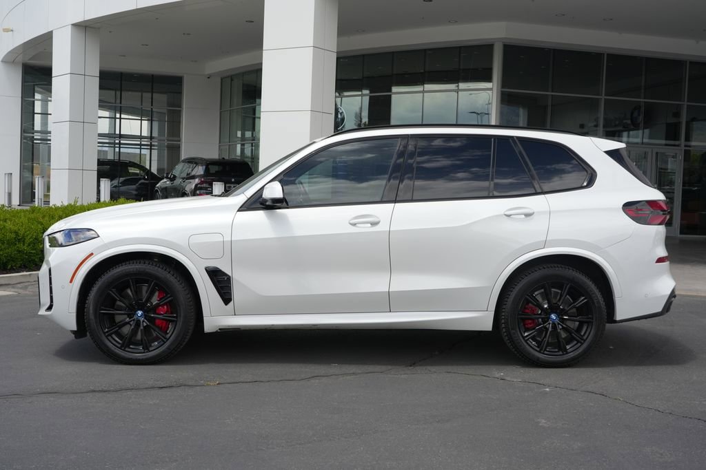Used 2024 BMW X5 xDrive50e w/ M Sport Package AWD/4WD image 2