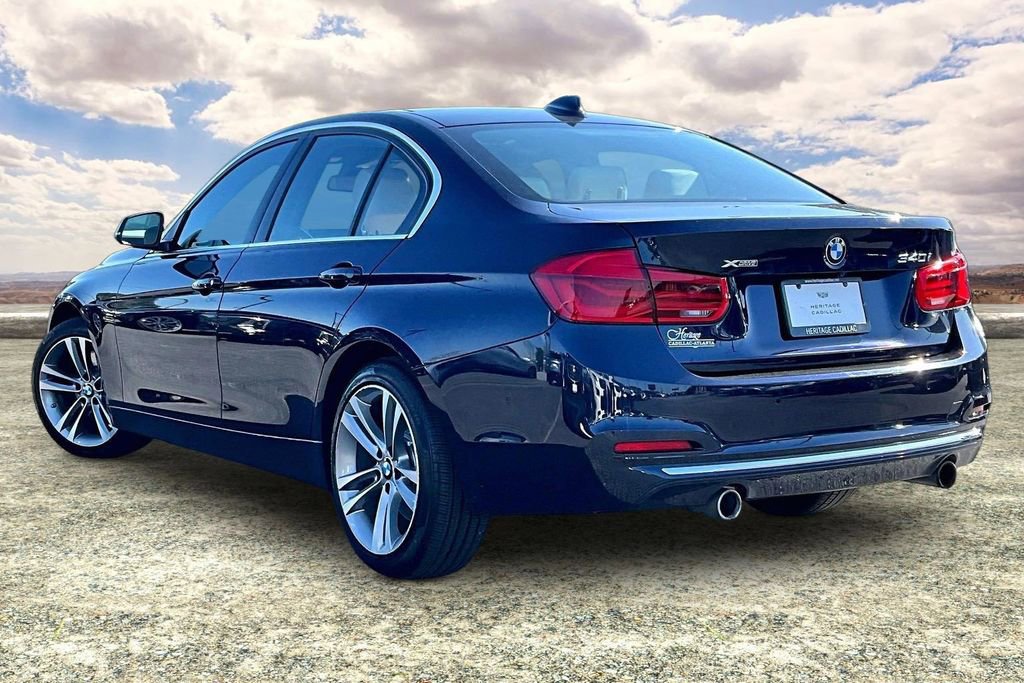 Used 2017 BMW 340i xDrive Sedan AWD/4WD image 4
