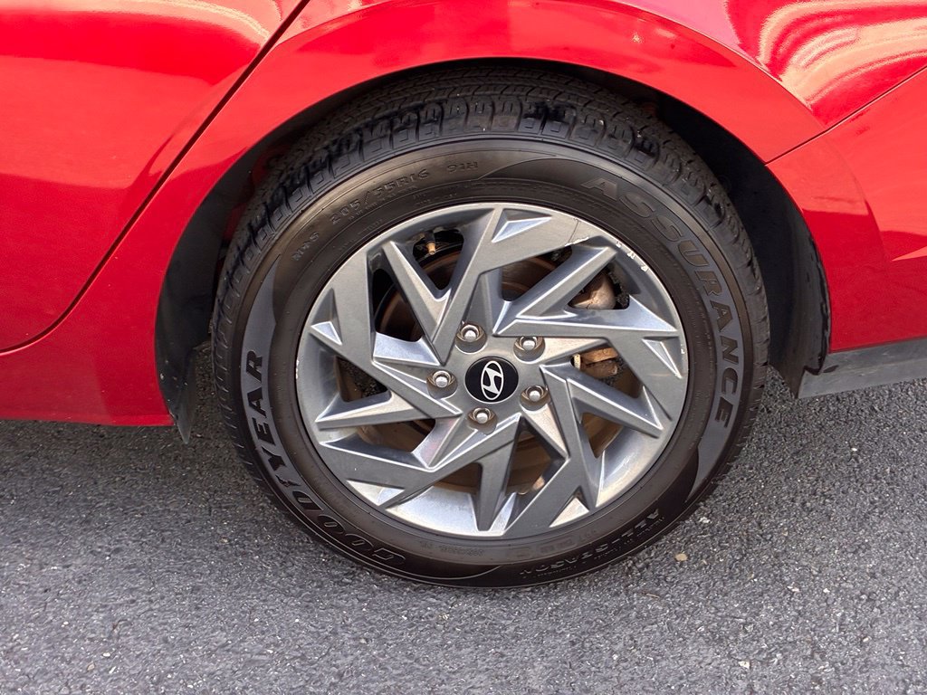 Certified 2024 Hyundai Elantra SEL FWD image 46