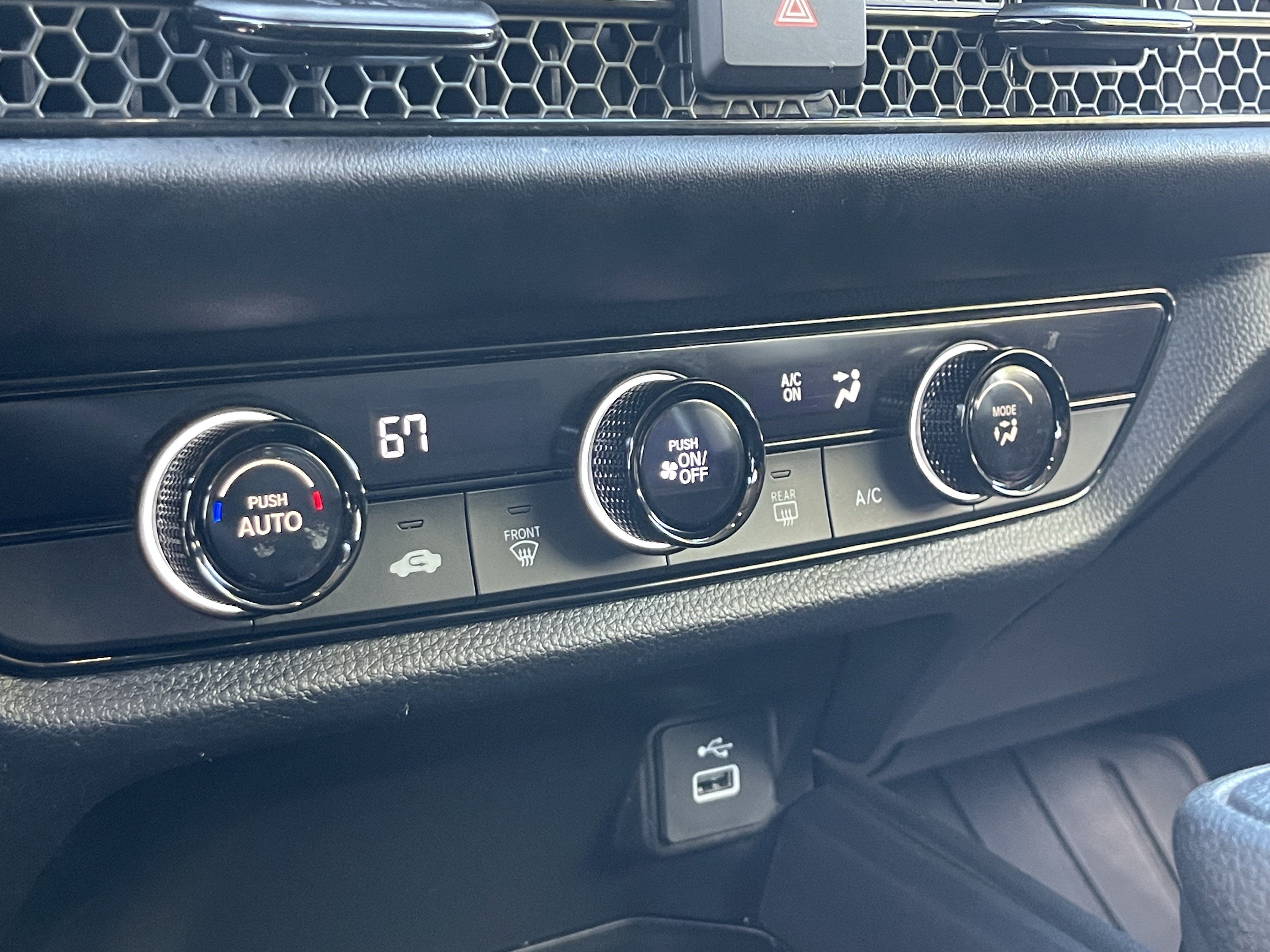 Used 2024 Honda HR-V LX image 27