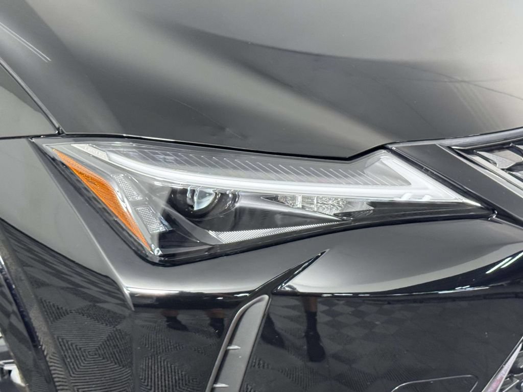 Used 2024 Lexus UX 250h AWD w/ Premium Package image 15