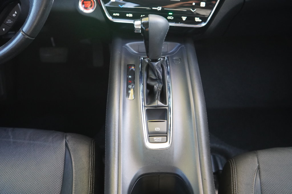 Used 2020 Honda HR-V Touring image 20