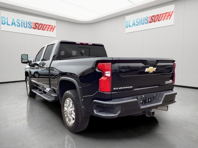 Used 2024 Chevrolet Silverado 2500 High Country AWD/4WD image 5