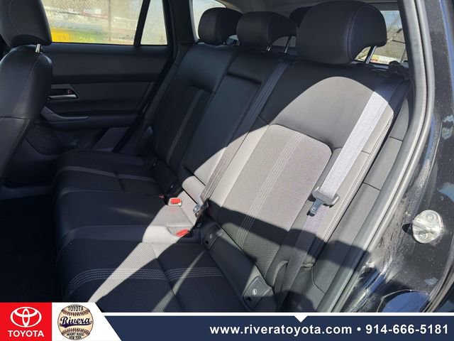 Used 2023 MAZDA CX-50 2.5 S w/ Cargo Package image 16