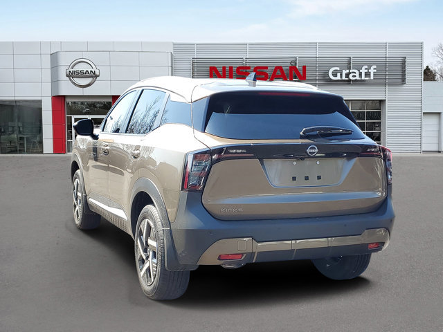 Certified 2026 Nissan Kicks SV FWD image 4