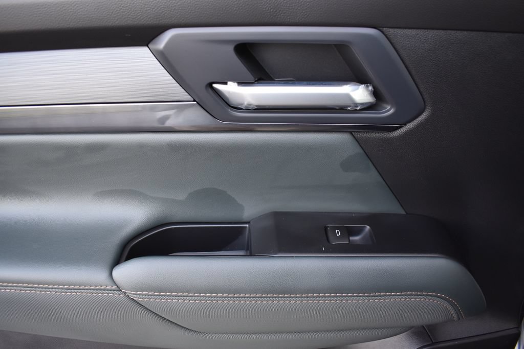 New 2026 GMC Terrain AT4 w/ Convenience Package III AWD/4WD image 14