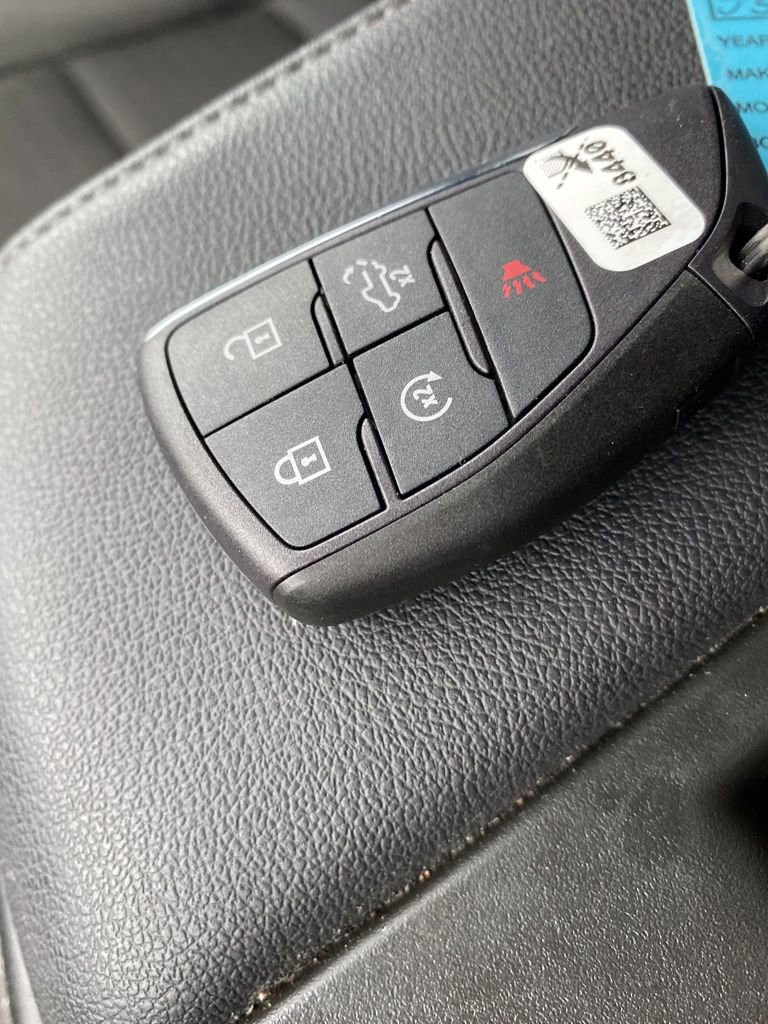 Used 2024 GMC Sierra 1500 Elevation image 15