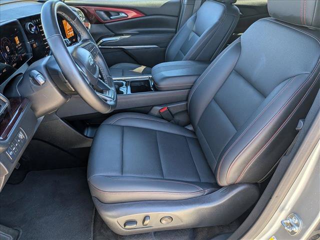 Used 2025 Chevrolet Traverse Z71 AWD/4WD image 15