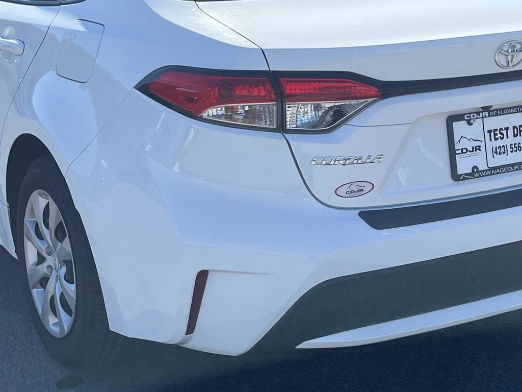 Used 2020 Toyota Corolla LE image 5