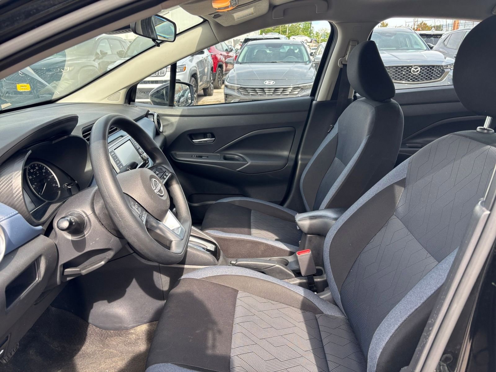 Used 2025 Nissan Versa SV FWD image 22