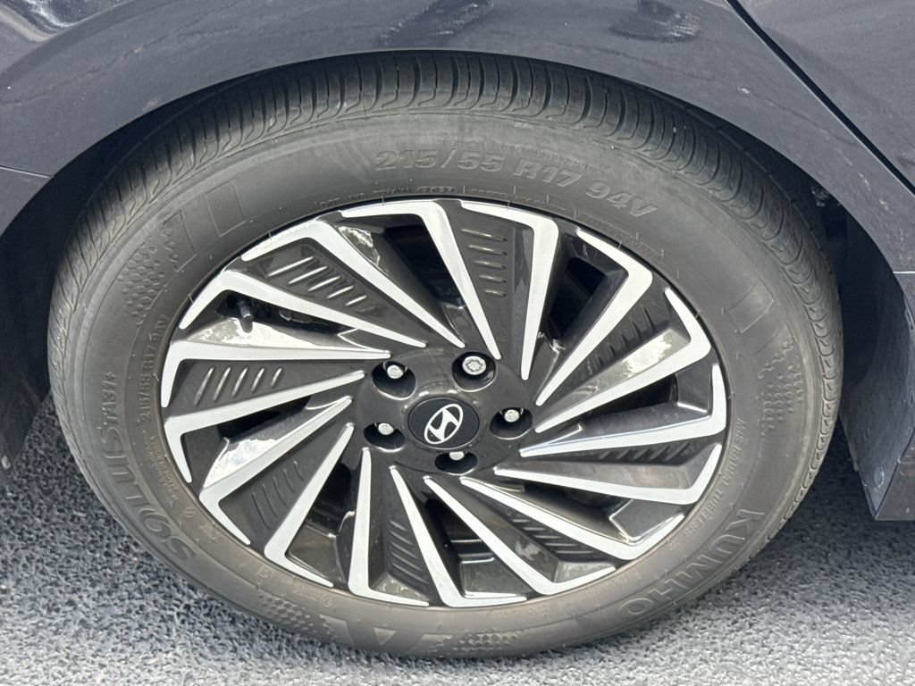 Used 2024 Hyundai Sonata Limited FWD image 17