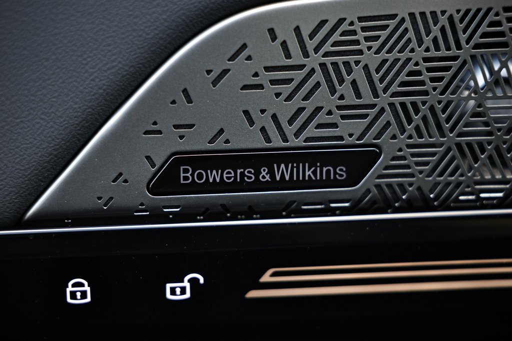 Used 2026 BMW 530i w/ Premium Package image 18