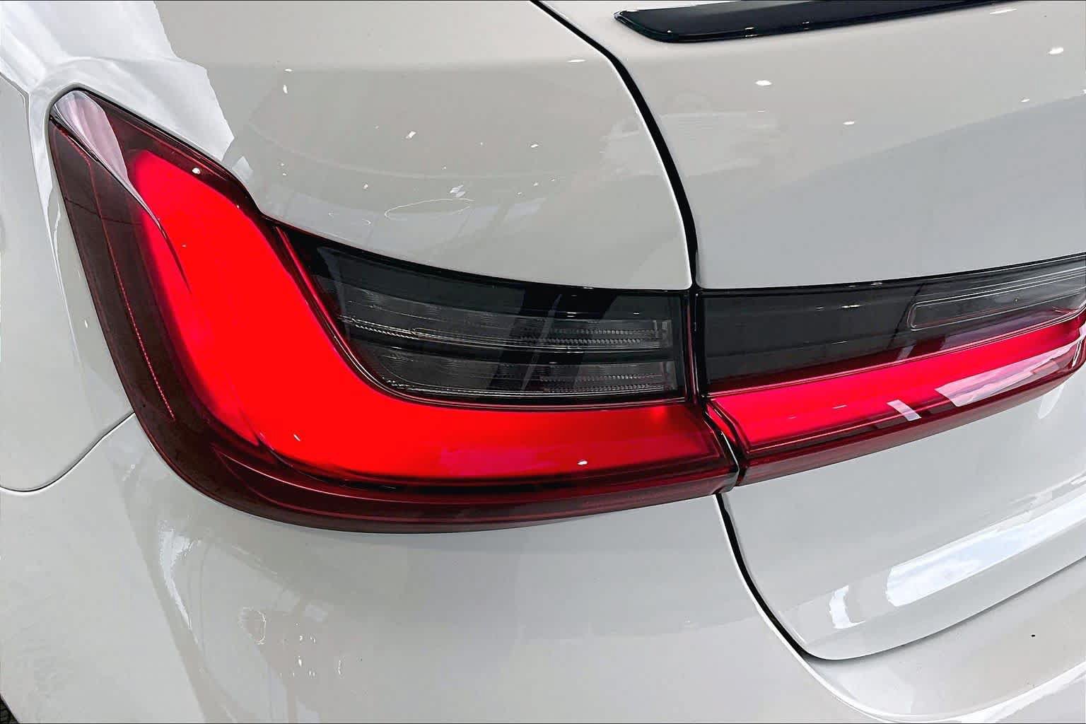 New 2026 BMW 330i Sedan w/ M Sport Package RWD image 15