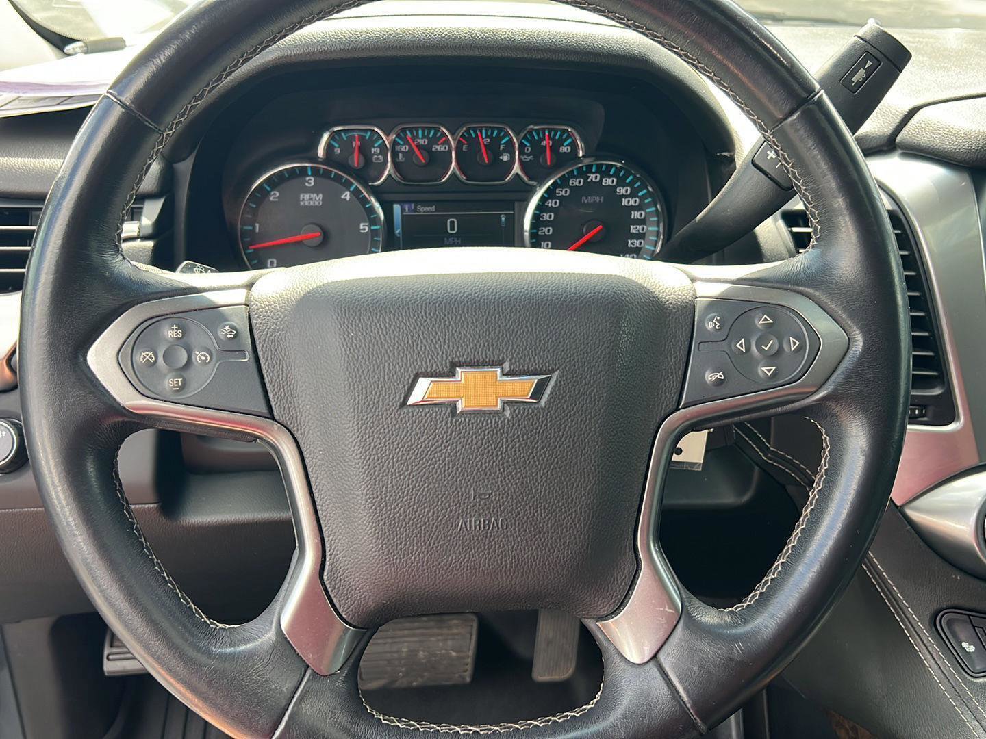 Used 2019 Chevrolet Suburban LT image 21