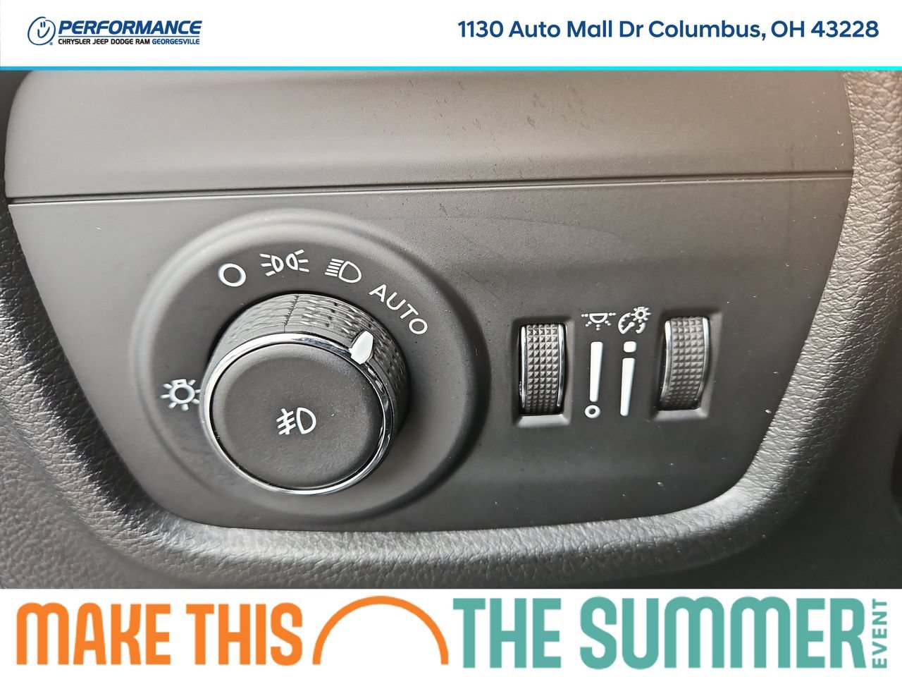 New 2026 Jeep Grand Cherokee Limited w/ Limited Altitude Package AWD/4WD image 31