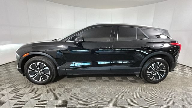 Used 2025 Chevrolet Blazer EV LT AWD/4WD image 5