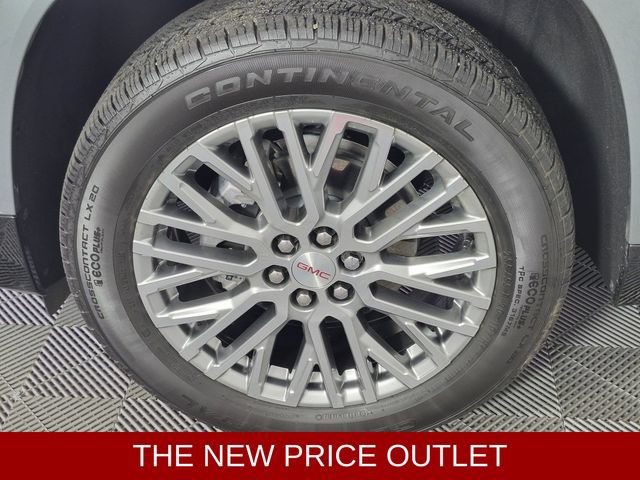 Used 2025 GMC Acadia Denali FWD image 8